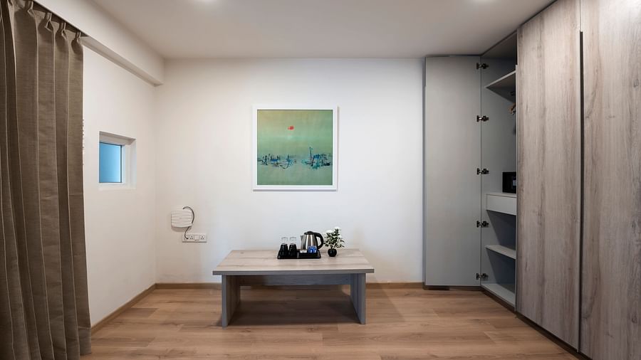 Corner wardrobe in Studio King Room at Nest by Rivido Apart Hotel, Bannerghatta Road