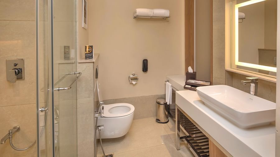 Bathroom 02