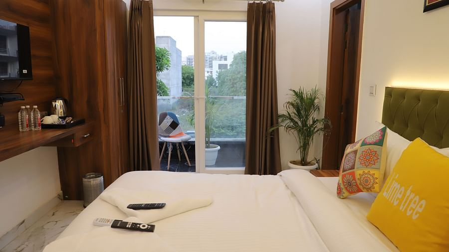 best couple friendly hotels in noida