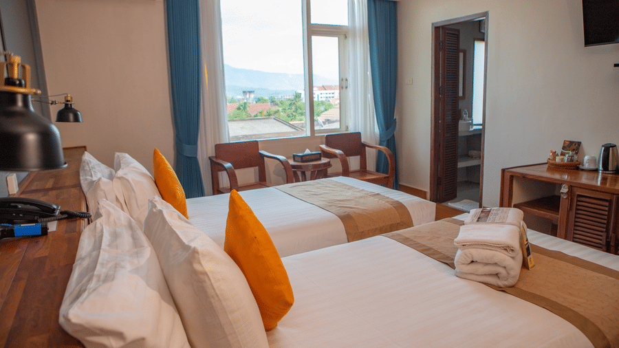 Deluxe room (2)