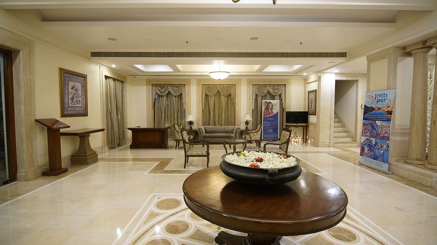 Lobby 2