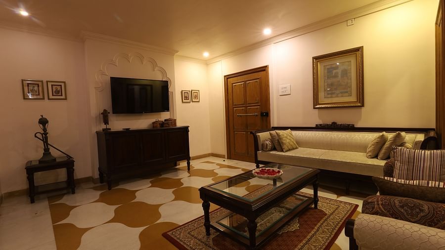 Mughal-e-Azam suite in Puri  49