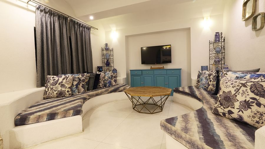 White Mischief Suite in Puri 2