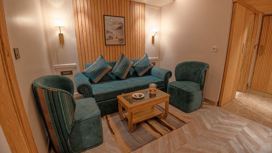 SUITE LIVING AREA