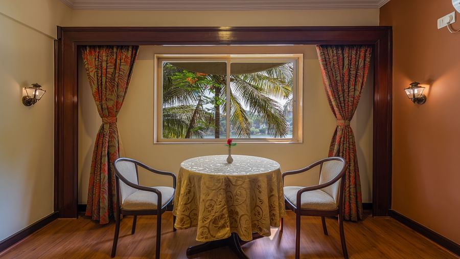 Executive River View Suite 3