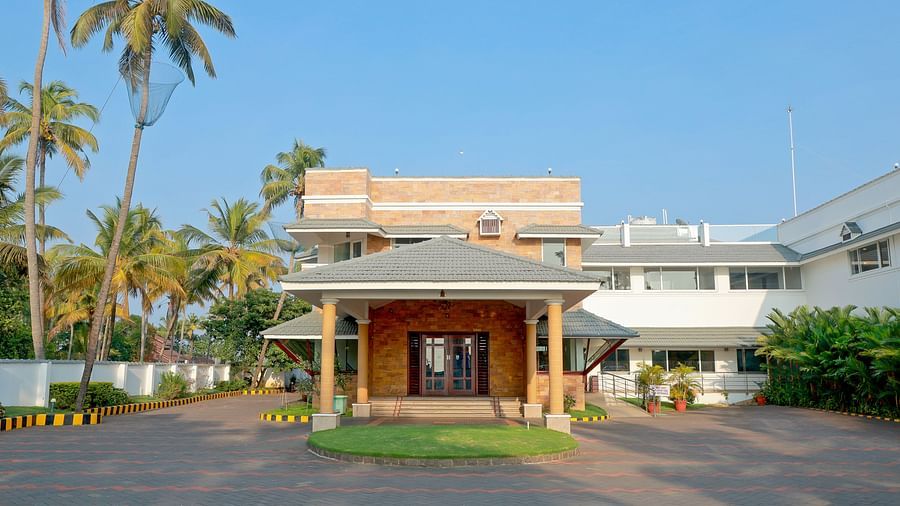 Resort Front View 1