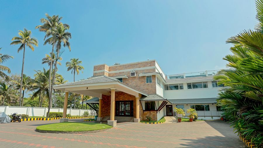 Resort Front View 3