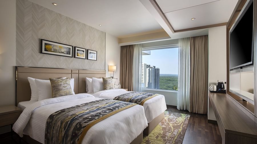 RoomatRoayalHometelSuites3
