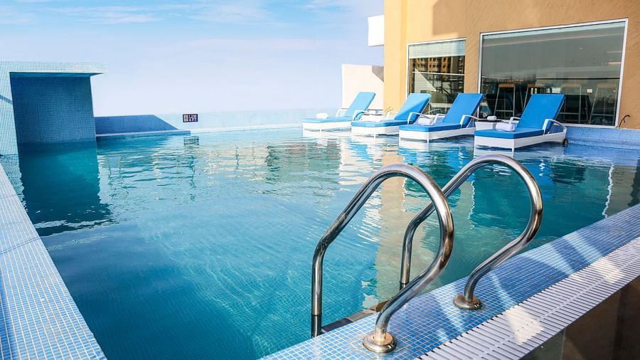 Swimming Pool 2