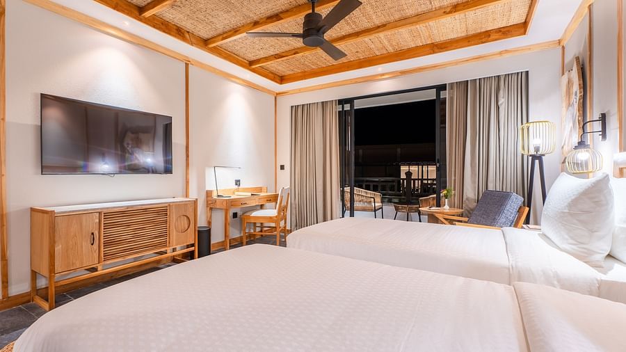 Premium Twin Bed Room