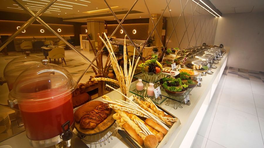 Sapna Clarks - the buffet spread 2