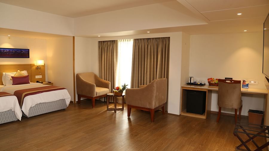Deluxe Rooms Sarovar Portico Ahmedabad 1