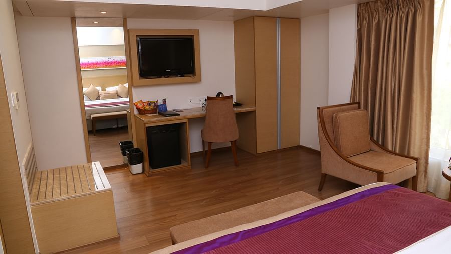 Superior Rooms Sarovar Portico Ahmedabad 10