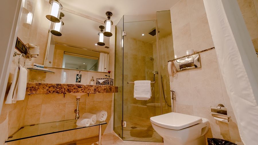 Suite washroom