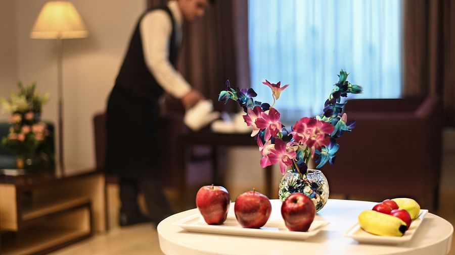 Dining at Sarovar Portico Naraina 2