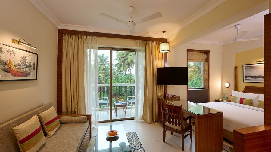 Superior King bed balcony view