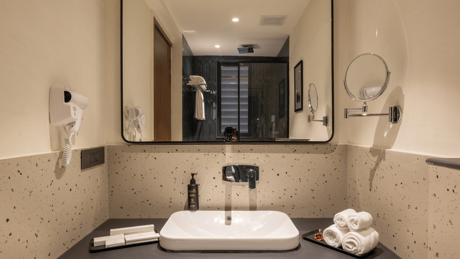 23. Deluxe Room Bathroom