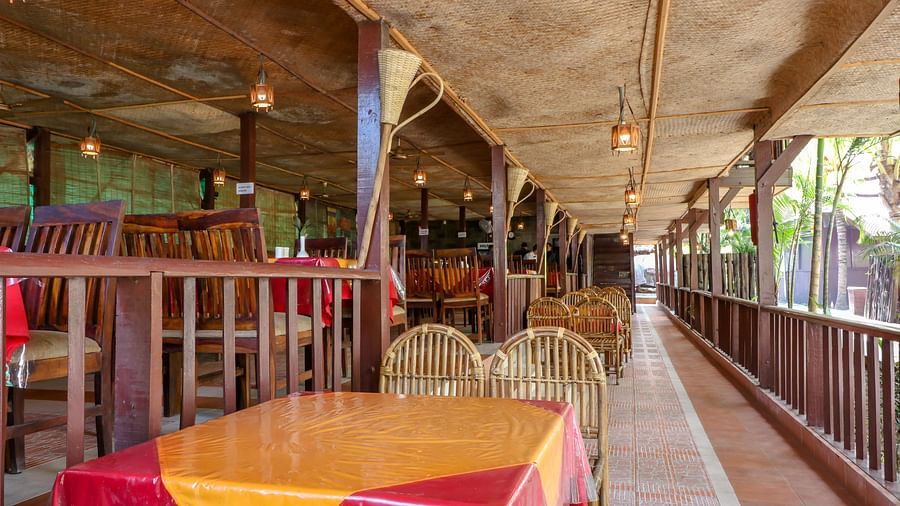 tables at Charcoal 4