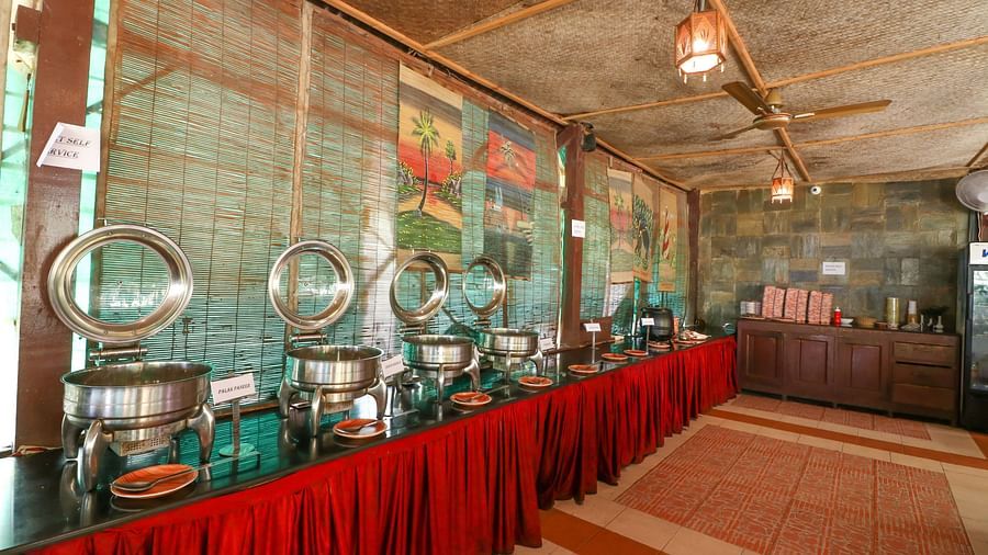 buffet area at Charcoal 7