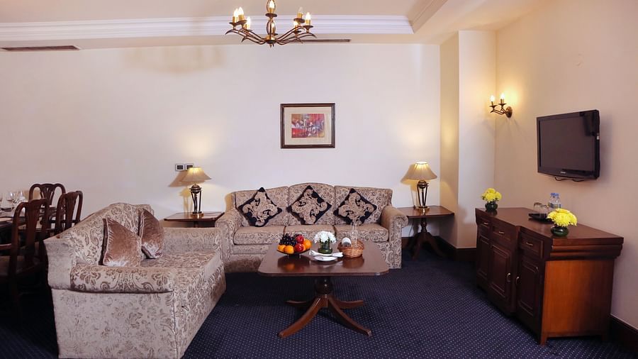 Business Suite, The Bristol Hotel Gurgaon, 5-star Hotel In Gurgaon 7684