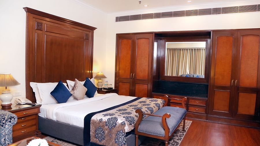 Business Suite, The Bristol Hotel Gurgaon, 5-star Hotel In Gurgaon 7781