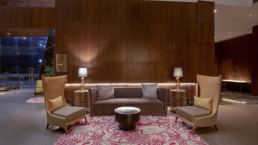 lobby s