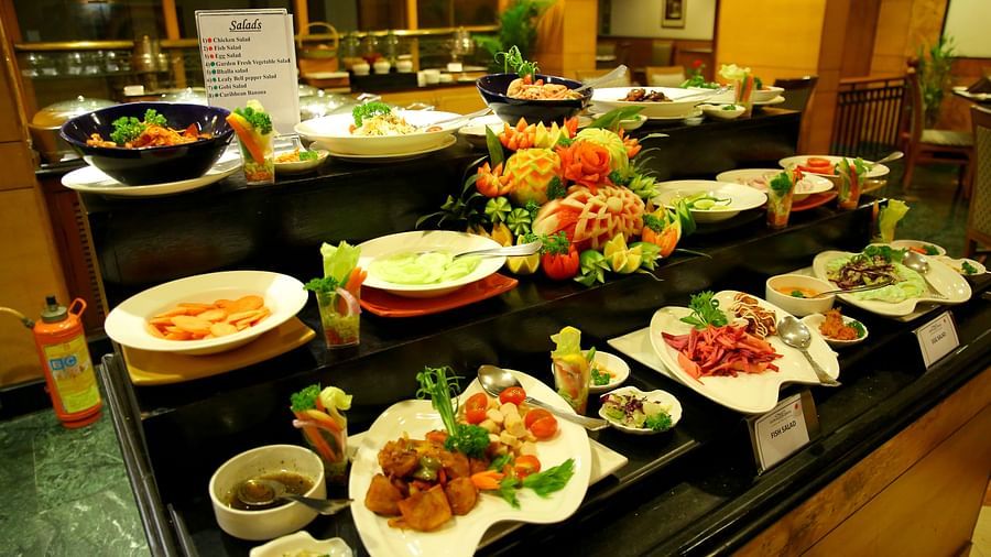 Periyarrestaurant at The Gokulam Park Kochi 7
