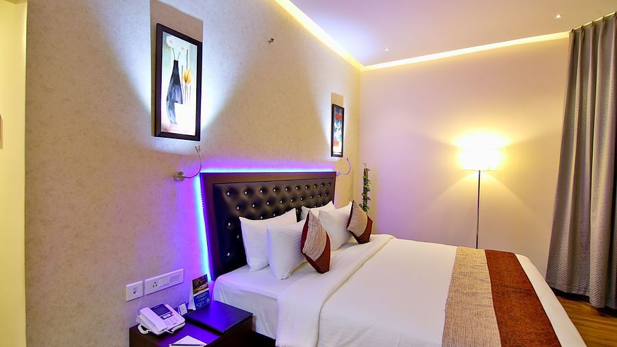 Superior Room at The Gokulam Park Kochi 4
