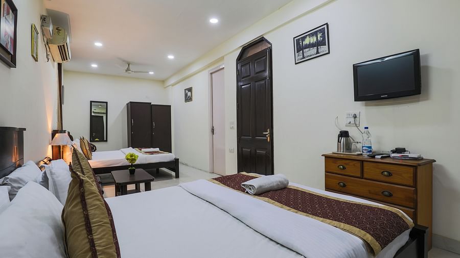 Room at Hermitage by The Cosy Hotels (Near Lotus Temple)22