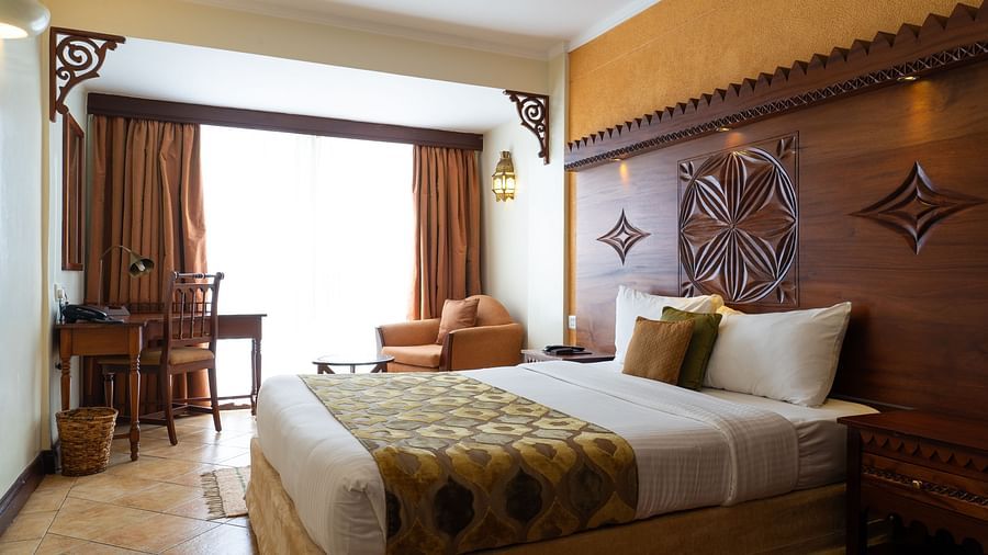 SUPERIOR ROOM