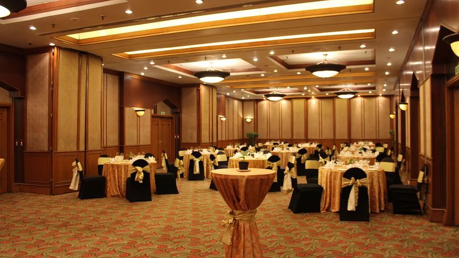 cluster seating arrangement at the conference hall in mumbai