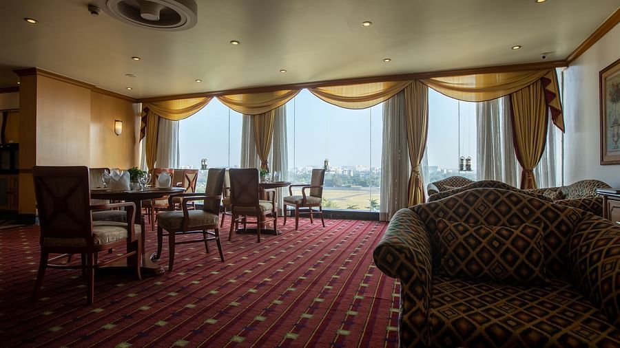 interior view of a restaurant in mumbai 