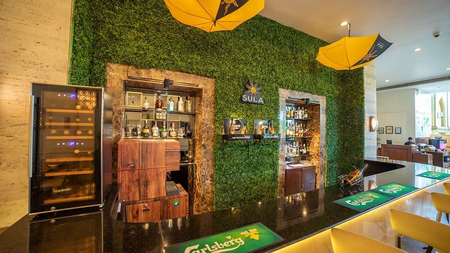 bar with drinks 