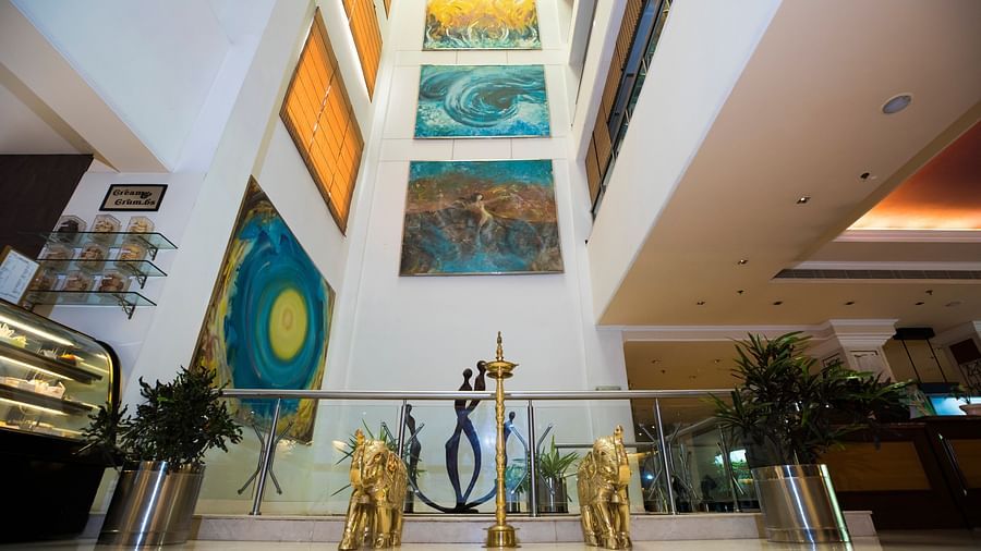 Lobby Paintings The Piccadily Lucknow