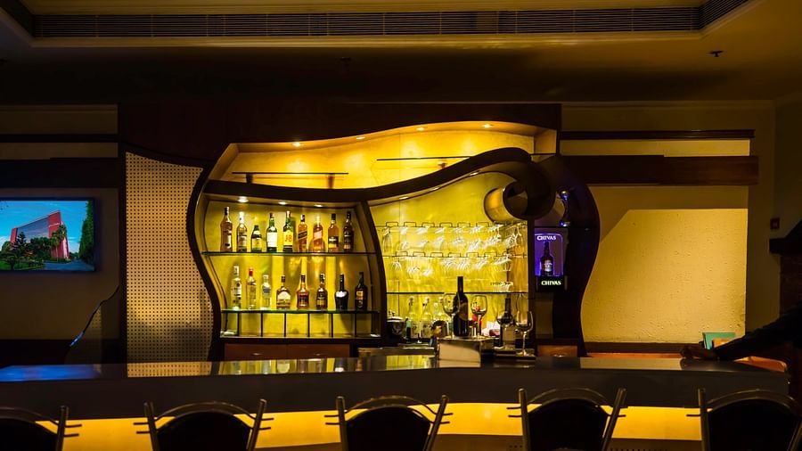 Theka Bar 2 The Piccadily Lucknow