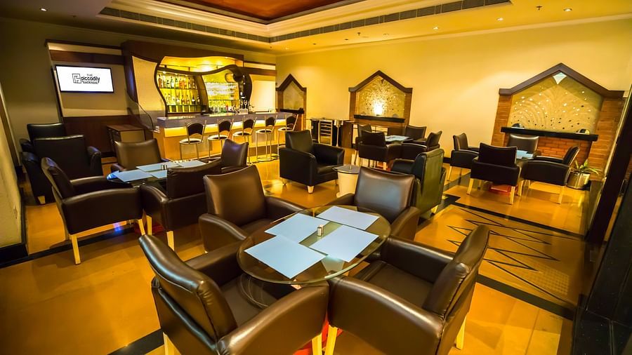 Theka Bar 3 The Piccadily Lucknow