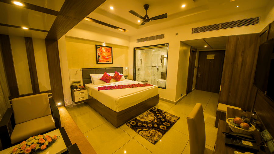 New Executive club room inside full view 