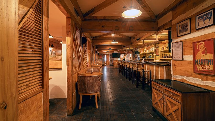 RANCH BAR ( Full view)
