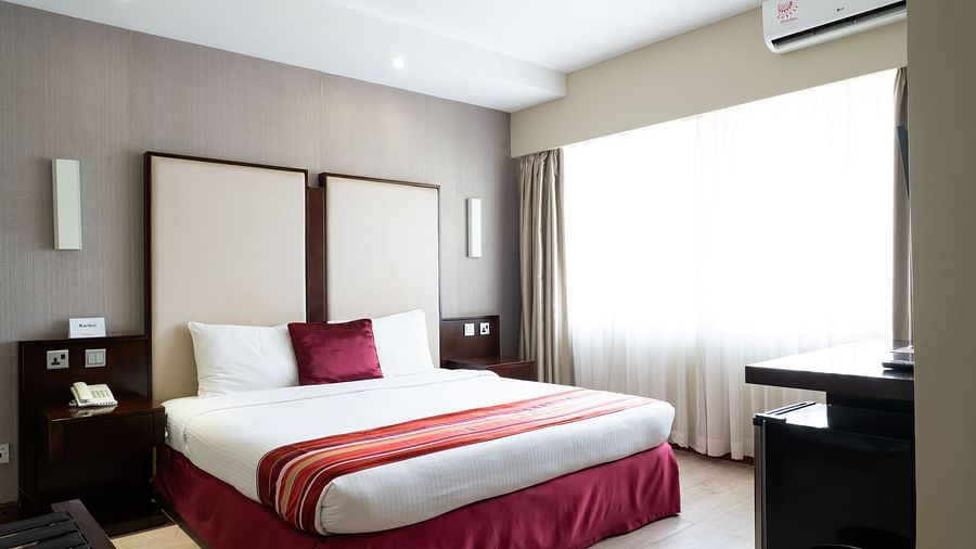 CLUB ROOM BED ROOM