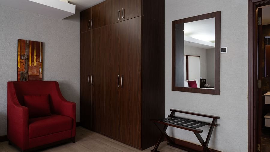 CLUB ROOM