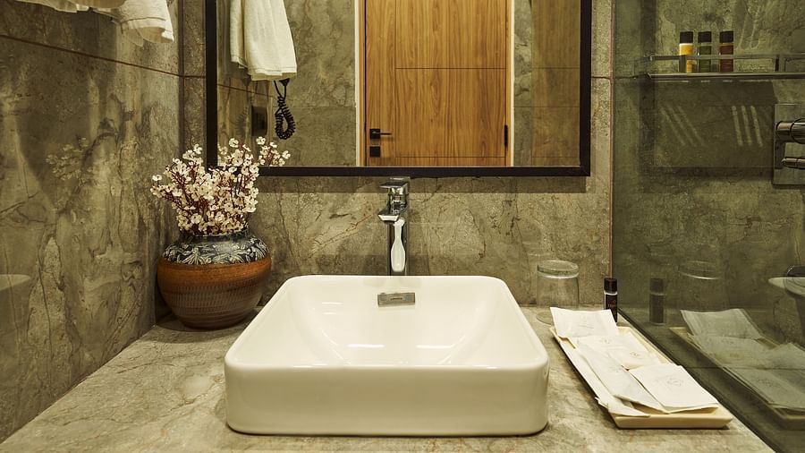 wash basin in the bathroom of the presidential suite at Triptam Hotel, Vrindavan