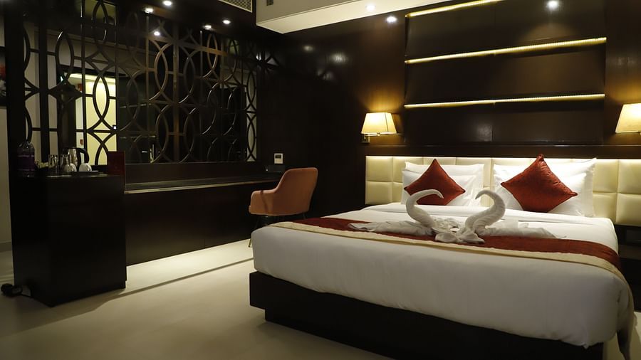 Udman By Ferns N Petals Chattarpur - junior suite room with alluring amenities4