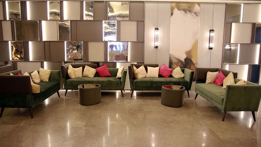 lobby 14