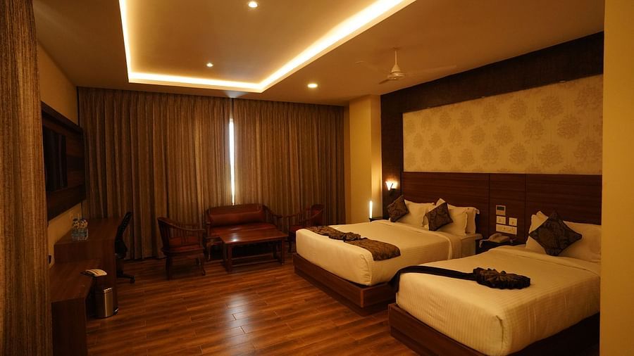 FAMILY ROOM 2