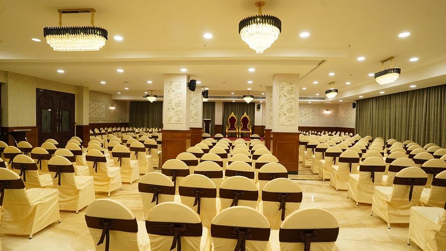 MAHARAJA 2 - V Five Hotel