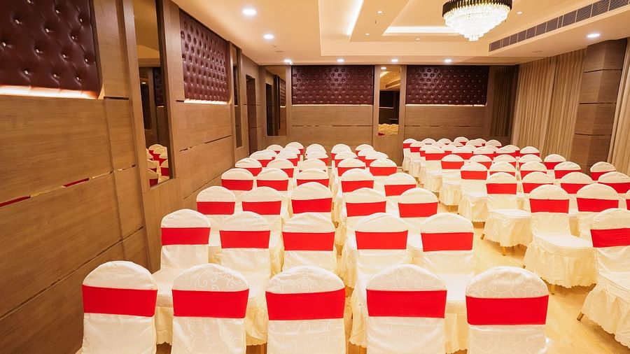 V Five Hotel - MAHARANI hall searting