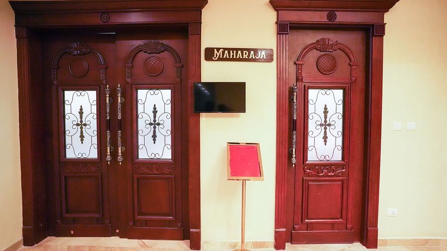 V Five Hotel - entrance to MAHARANI hall