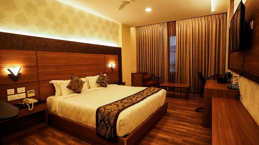 V Five Hotel - Standard Room interiors
