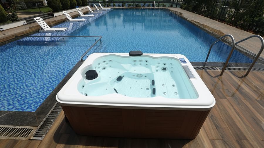 Open air jacuzzi by the pool