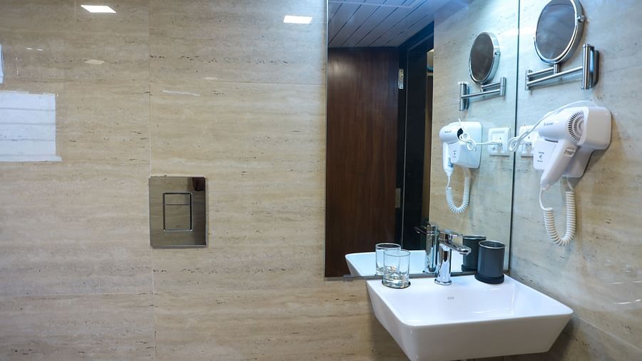 Bathroom of room 402 5001 at Wabi-Sabi Juhu 2